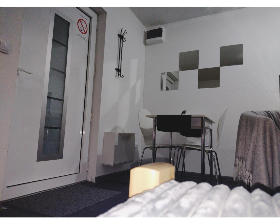 Apartmani Domo Sd Smederevo Esterno foto