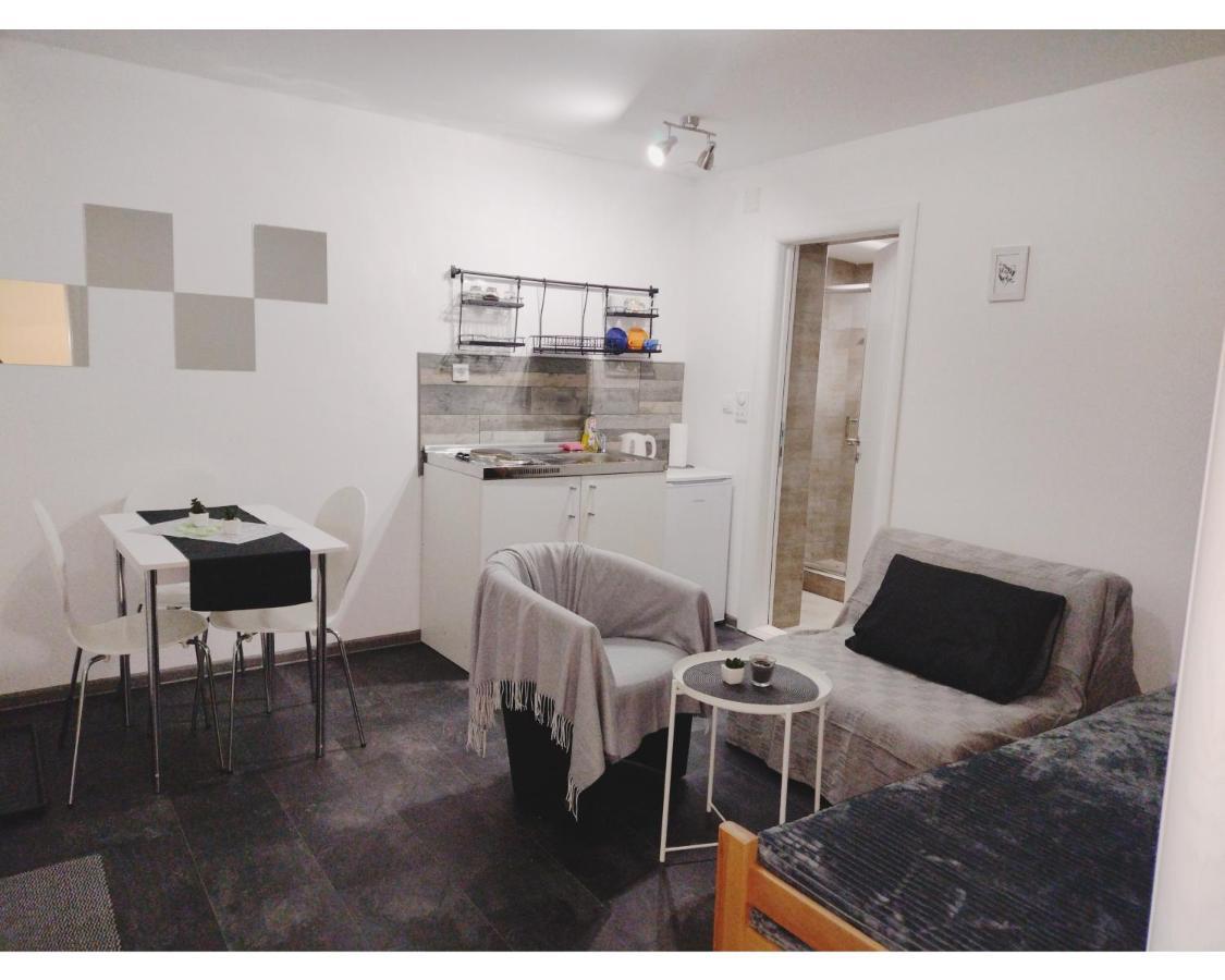 Apartmani Domo Sd Smederevo Esterno foto